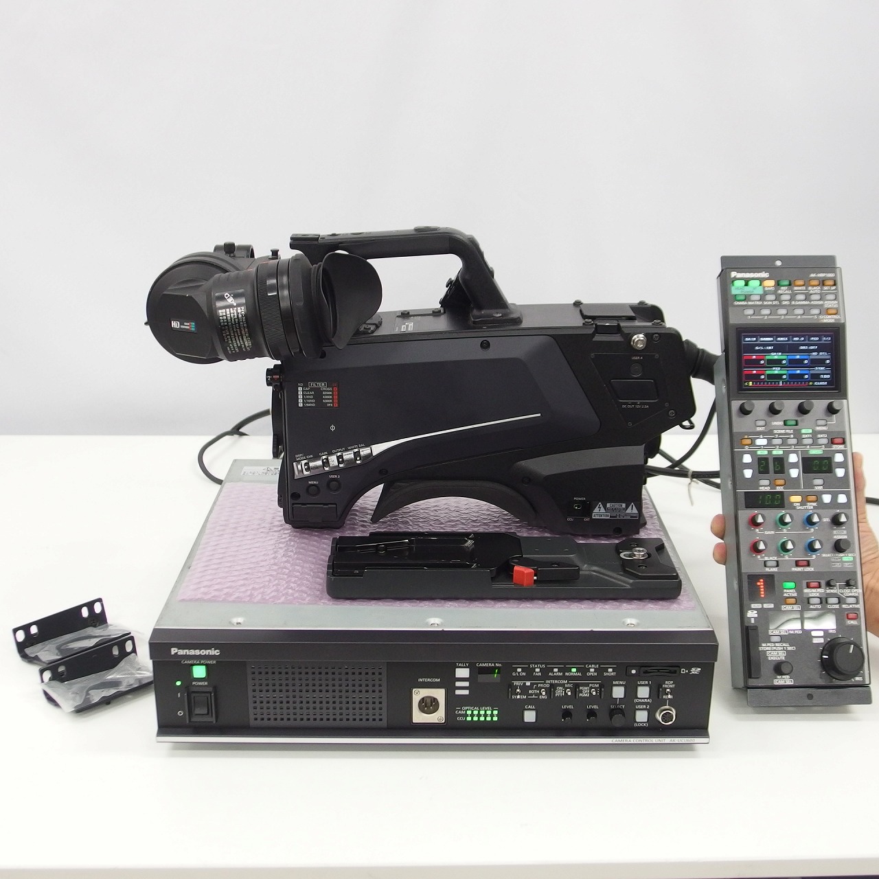 【中古】Panasonic AK-UC4000 4Kシステムカメラセット スタジオカメラ 多治見仕様【埼玉発送3】